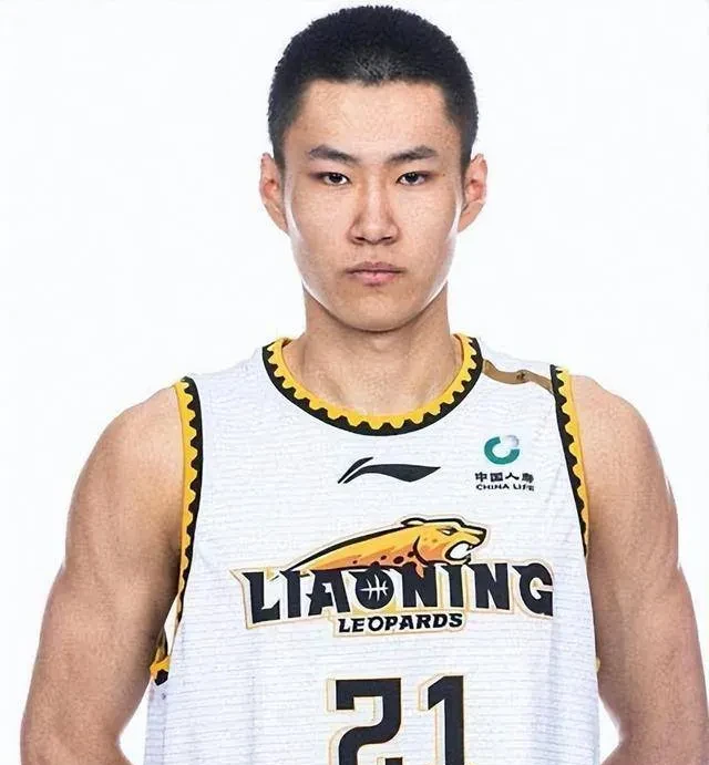 AYX-塔图姆焦点对战，Karsa与40激战中国队分钟，出色发挥胜负难料！