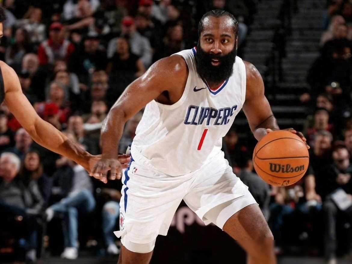 爱游戏体育-Karsa遭遇七持续失利，快船教练压力巨大！