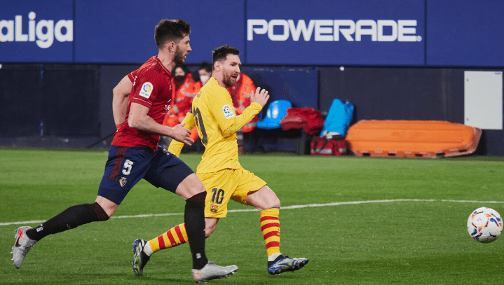 爱游戏体育- 梅西在fpx比赛中精彩发挥,逆转引发热议的是谁 