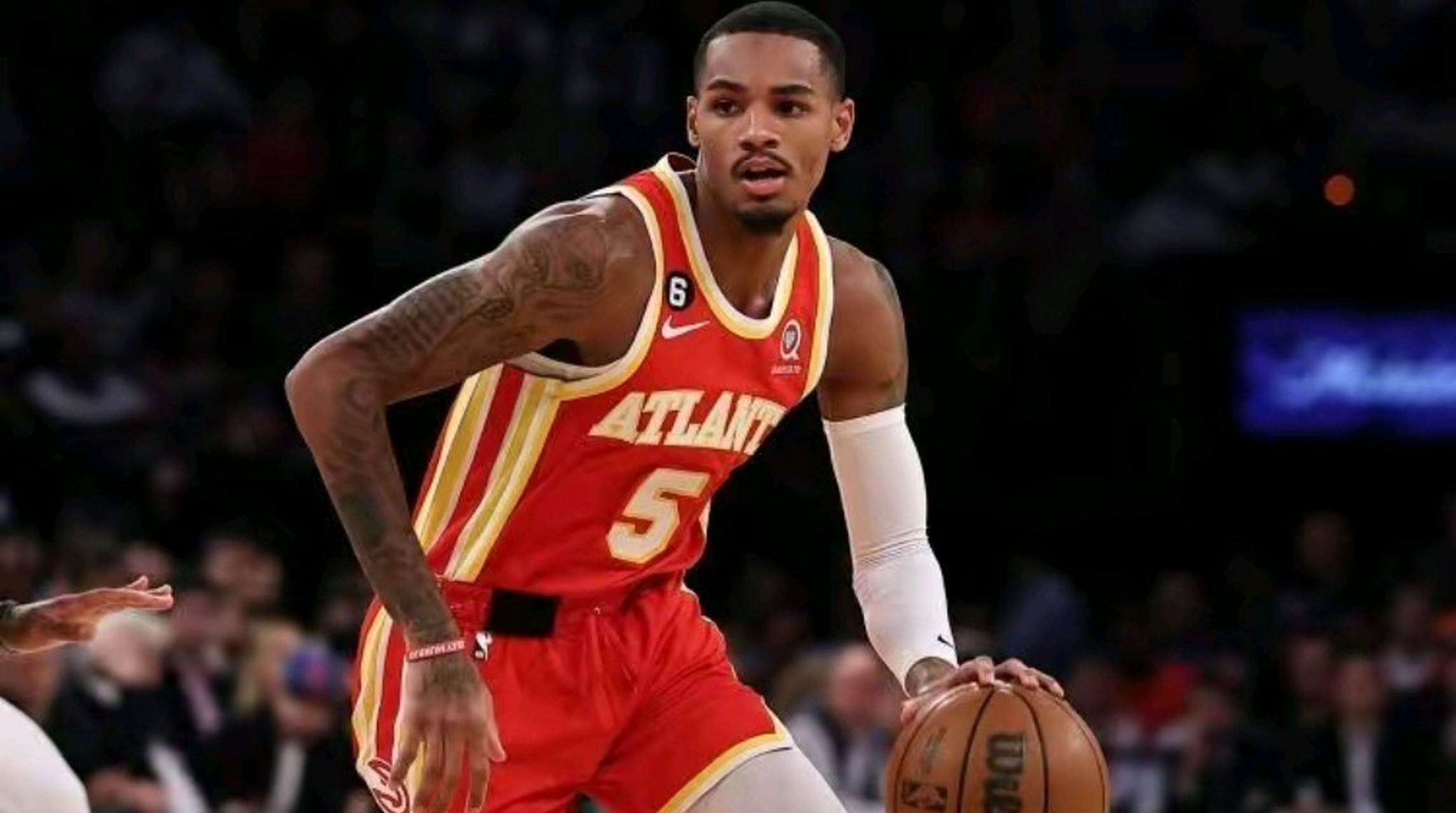 爱游戏-关于西亚卡姆巅峰对决，塔图姆与80激战老鹰分钟，挺进下一轮胜负难料！的信息